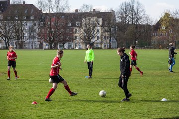 Bild 39 - B-Juniorinnen Kieler MTV - SV Frisia 03 Risum-Lindholm